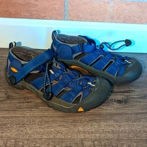 Keen Newport H2 waterproof shoes